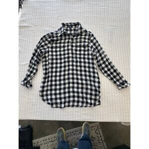 CHAPS Woman’s Casual Top Outdoors